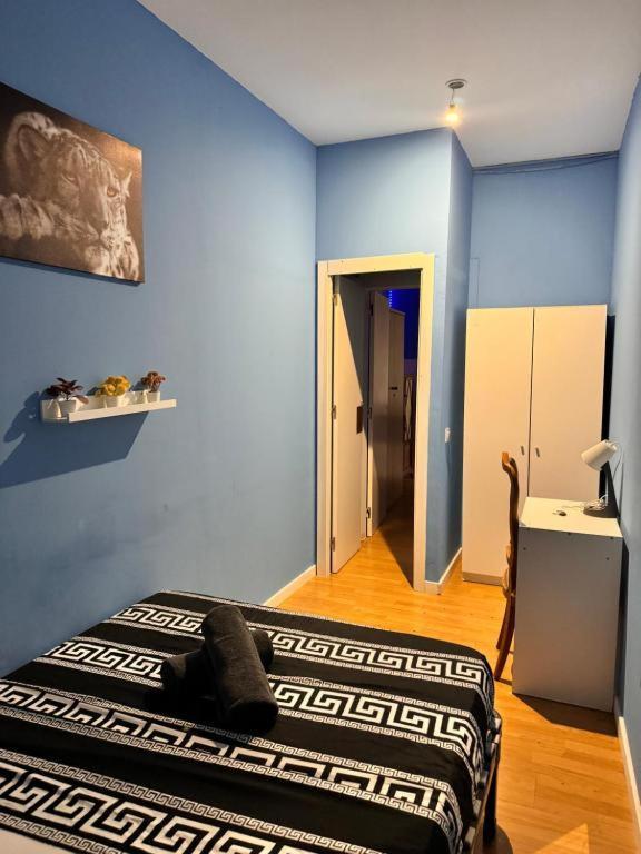 Rooms In Spacious Apartment In City Center บาร์เซโลนา ภายนอก รูปภาพ